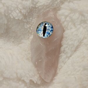 Quartz Feather/Leaf Palm Stone, Tinges of Pink/Blue, & Cat Eye, NWT